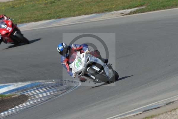 Motorcycle action photographs;donington;donington park leicestershire;donington photographs;event digital images;eventdigitalimages;no limits trackday;peter wileman photography;trackday;trackday digital images;trackday photos