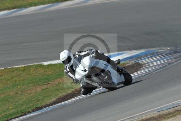 Motorcycle action photographs;donington;donington park leicestershire;donington photographs;event digital images;eventdigitalimages;no limits trackday;peter wileman photography;trackday;trackday digital images;trackday photos