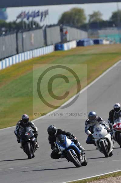 Motorcycle action photographs;donington;donington park leicestershire;donington photographs;event digital images;eventdigitalimages;no limits trackday;peter wileman photography;trackday;trackday digital images;trackday photos