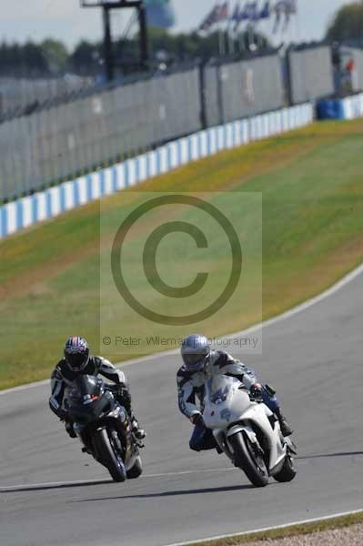 Motorcycle action photographs;donington;donington park leicestershire;donington photographs;event digital images;eventdigitalimages;no limits trackday;peter wileman photography;trackday;trackday digital images;trackday photos