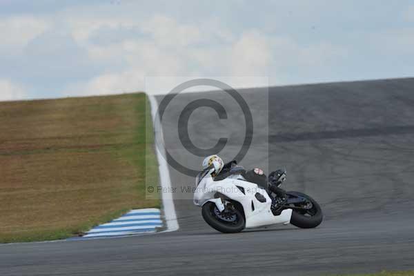 Motorcycle action photographs;donington;donington park leicestershire;donington photographs;event digital images;eventdigitalimages;no limits trackday;peter wileman photography;trackday;trackday digital images;trackday photos