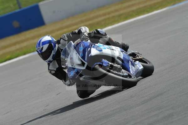 Motorcycle action photographs;donington;donington park leicestershire;donington photographs;event digital images;eventdigitalimages;no limits trackday;peter wileman photography;trackday;trackday digital images;trackday photos