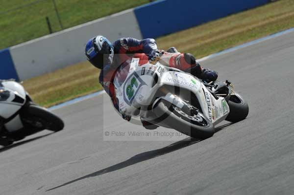 Motorcycle action photographs;donington;donington park leicestershire;donington photographs;event digital images;eventdigitalimages;no limits trackday;peter wileman photography;trackday;trackday digital images;trackday photos