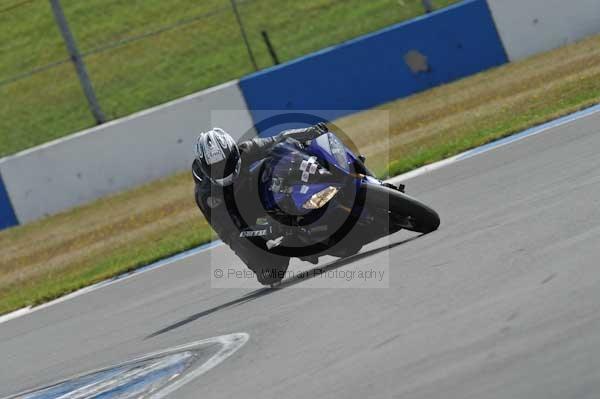 Motorcycle action photographs;donington;donington park leicestershire;donington photographs;event digital images;eventdigitalimages;no limits trackday;peter wileman photography;trackday;trackday digital images;trackday photos