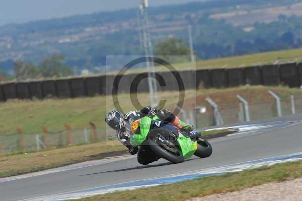 Motorcycle action photographs;donington;donington park leicestershire;donington photographs;event digital images;eventdigitalimages;no limits trackday;peter wileman photography;trackday;trackday digital images;trackday photos