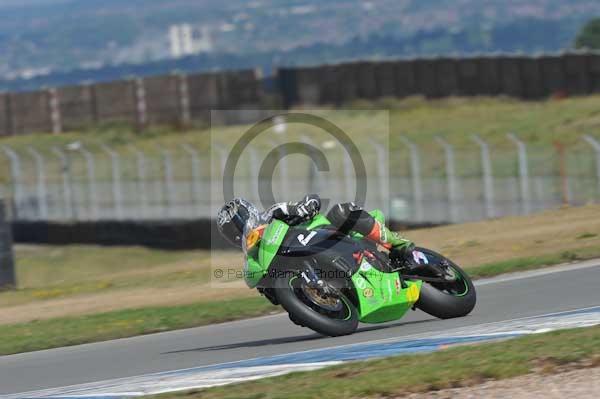 Motorcycle action photographs;donington;donington park leicestershire;donington photographs;event digital images;eventdigitalimages;no limits trackday;peter wileman photography;trackday;trackday digital images;trackday photos