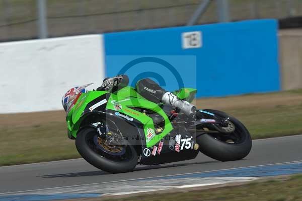 Motorcycle action photographs;donington;donington park leicestershire;donington photographs;event digital images;eventdigitalimages;no limits trackday;peter wileman photography;trackday;trackday digital images;trackday photos