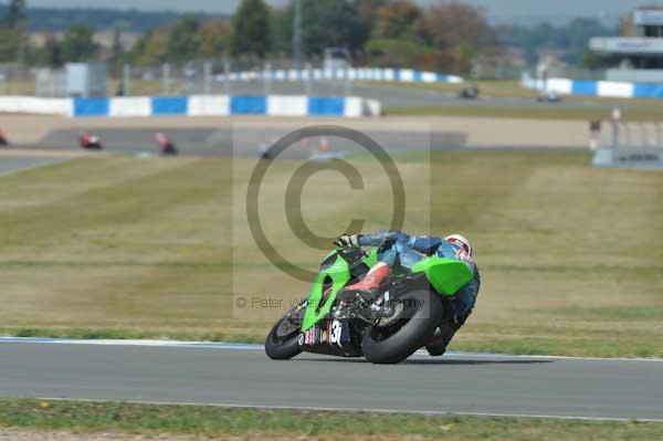 Motorcycle action photographs;donington;donington park leicestershire;donington photographs;event digital images;eventdigitalimages;no limits trackday;peter wileman photography;trackday;trackday digital images;trackday photos