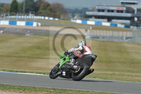 Motorcycle action photographs;donington;donington park leicestershire;donington photographs;event digital images;eventdigitalimages;no limits trackday;peter wileman photography;trackday;trackday digital images;trackday photos