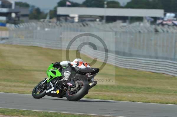 Motorcycle action photographs;donington;donington park leicestershire;donington photographs;event digital images;eventdigitalimages;no limits trackday;peter wileman photography;trackday;trackday digital images;trackday photos