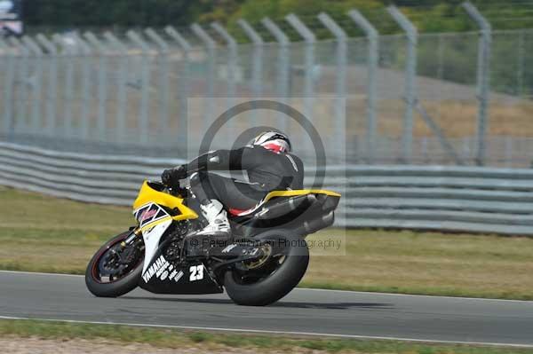 Motorcycle action photographs;donington;donington park leicestershire;donington photographs;event digital images;eventdigitalimages;no limits trackday;peter wileman photography;trackday;trackday digital images;trackday photos