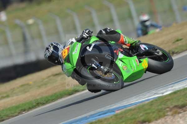 Motorcycle action photographs;donington;donington park leicestershire;donington photographs;event digital images;eventdigitalimages;no limits trackday;peter wileman photography;trackday;trackday digital images;trackday photos