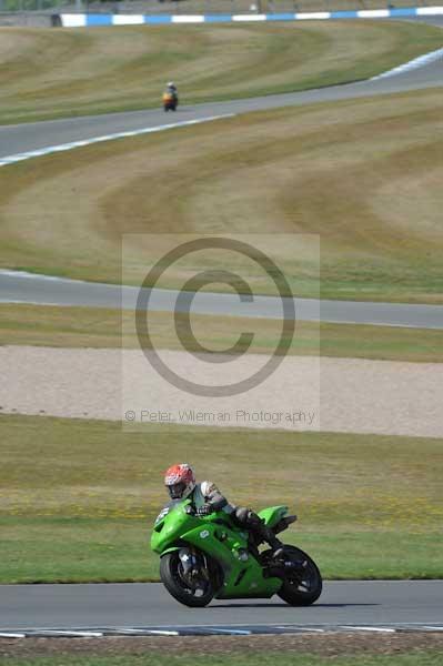 Motorcycle action photographs;donington;donington park leicestershire;donington photographs;event digital images;eventdigitalimages;no limits trackday;peter wileman photography;trackday;trackday digital images;trackday photos