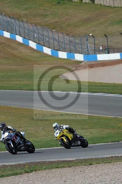 Motorcycle action photographs;donington;donington park leicestershire;donington photographs;event digital images;eventdigitalimages;no limits trackday;peter wileman photography;trackday;trackday digital images;trackday photos