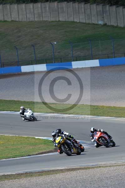 Motorcycle action photographs;donington;donington park leicestershire;donington photographs;event digital images;eventdigitalimages;no limits trackday;peter wileman photography;trackday;trackday digital images;trackday photos