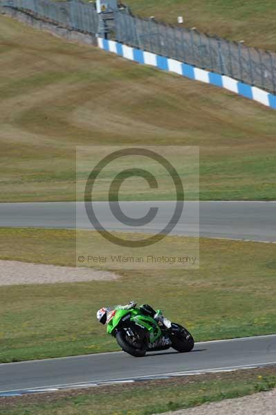 Motorcycle action photographs;donington;donington park leicestershire;donington photographs;event digital images;eventdigitalimages;no limits trackday;peter wileman photography;trackday;trackday digital images;trackday photos