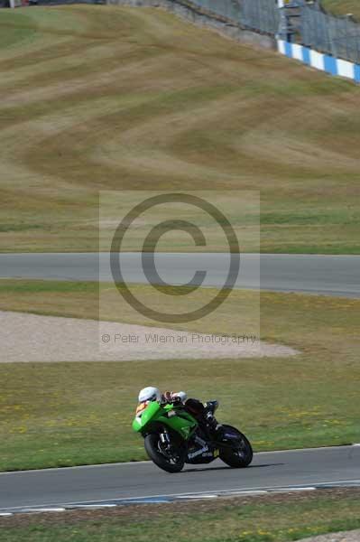 Motorcycle action photographs;donington;donington park leicestershire;donington photographs;event digital images;eventdigitalimages;no limits trackday;peter wileman photography;trackday;trackday digital images;trackday photos