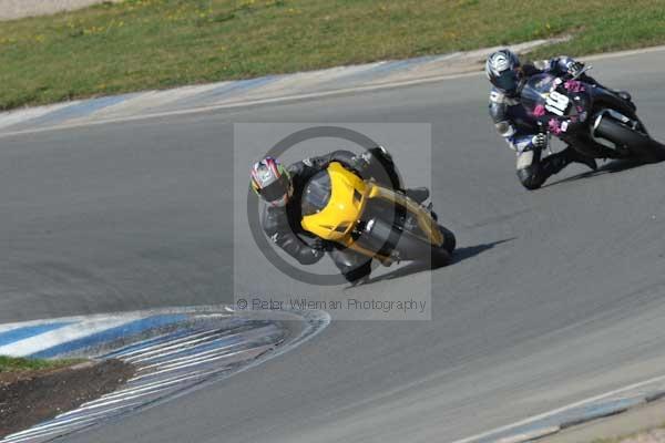 Motorcycle action photographs;donington;donington park leicestershire;donington photographs;event digital images;eventdigitalimages;no limits trackday;peter wileman photography;trackday;trackday digital images;trackday photos