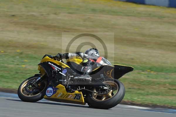 Motorcycle action photographs;donington;donington park leicestershire;donington photographs;event digital images;eventdigitalimages;no limits trackday;peter wileman photography;trackday;trackday digital images;trackday photos