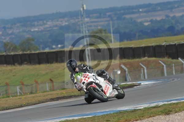 Motorcycle action photographs;donington;donington park leicestershire;donington photographs;event digital images;eventdigitalimages;no limits trackday;peter wileman photography;trackday;trackday digital images;trackday photos