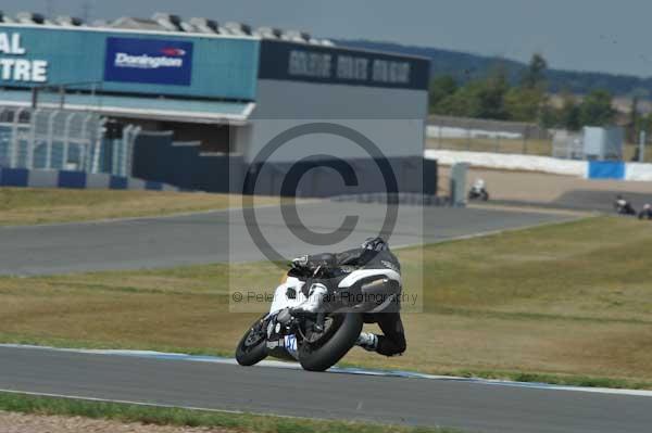 Motorcycle action photographs;donington;donington park leicestershire;donington photographs;event digital images;eventdigitalimages;no limits trackday;peter wileman photography;trackday;trackday digital images;trackday photos
