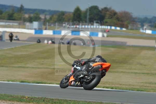 Motorcycle action photographs;donington;donington park leicestershire;donington photographs;event digital images;eventdigitalimages;no limits trackday;peter wileman photography;trackday;trackday digital images;trackday photos