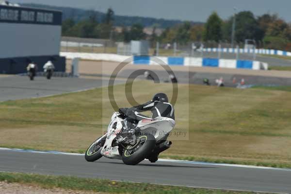Motorcycle action photographs;donington;donington park leicestershire;donington photographs;event digital images;eventdigitalimages;no limits trackday;peter wileman photography;trackday;trackday digital images;trackday photos