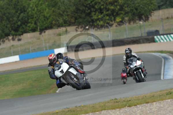 Motorcycle action photographs;donington;donington park leicestershire;donington photographs;event digital images;eventdigitalimages;no limits trackday;peter wileman photography;trackday;trackday digital images;trackday photos