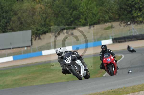 Motorcycle action photographs;donington;donington park leicestershire;donington photographs;event digital images;eventdigitalimages;no limits trackday;peter wileman photography;trackday;trackday digital images;trackday photos