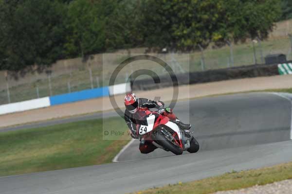 Motorcycle action photographs;donington;donington park leicestershire;donington photographs;event digital images;eventdigitalimages;no limits trackday;peter wileman photography;trackday;trackday digital images;trackday photos