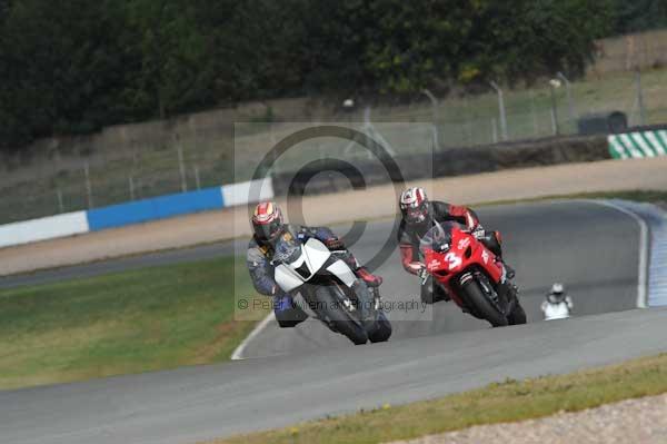 Motorcycle action photographs;donington;donington park leicestershire;donington photographs;event digital images;eventdigitalimages;no limits trackday;peter wileman photography;trackday;trackday digital images;trackday photos