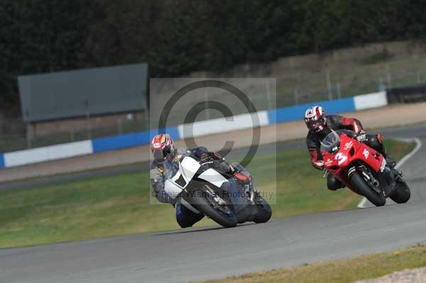 Motorcycle action photographs;donington;donington park leicestershire;donington photographs;event digital images;eventdigitalimages;no limits trackday;peter wileman photography;trackday;trackday digital images;trackday photos