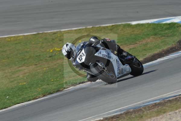 Motorcycle action photographs;donington;donington park leicestershire;donington photographs;event digital images;eventdigitalimages;no limits trackday;peter wileman photography;trackday;trackday digital images;trackday photos
