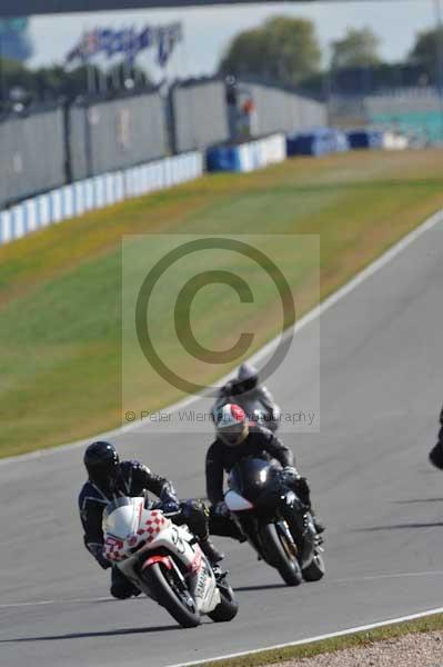 Motorcycle action photographs;donington;donington park leicestershire;donington photographs;event digital images;eventdigitalimages;no limits trackday;peter wileman photography;trackday;trackday digital images;trackday photos
