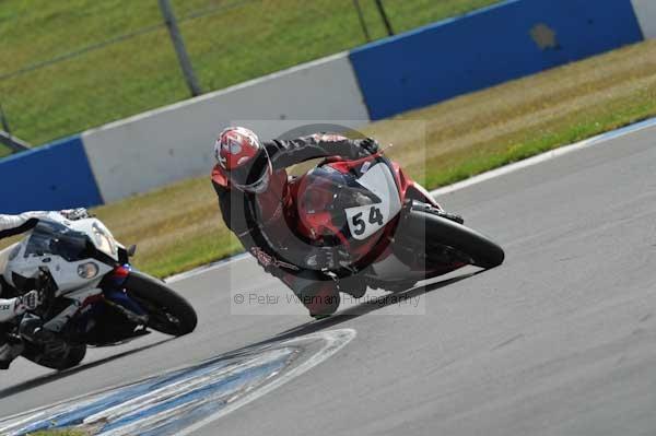Motorcycle action photographs;donington;donington park leicestershire;donington photographs;event digital images;eventdigitalimages;no limits trackday;peter wileman photography;trackday;trackday digital images;trackday photos