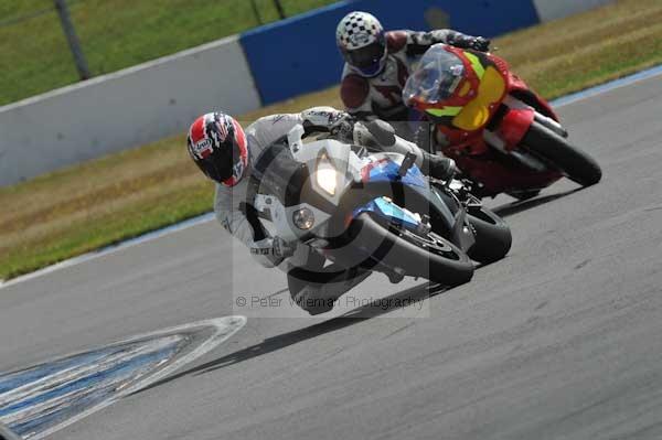Motorcycle action photographs;donington;donington park leicestershire;donington photographs;event digital images;eventdigitalimages;no limits trackday;peter wileman photography;trackday;trackday digital images;trackday photos