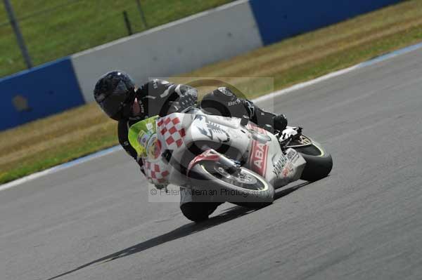 Motorcycle action photographs;donington;donington park leicestershire;donington photographs;event digital images;eventdigitalimages;no limits trackday;peter wileman photography;trackday;trackday digital images;trackday photos