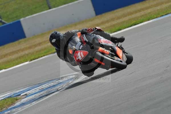 Motorcycle action photographs;donington;donington park leicestershire;donington photographs;event digital images;eventdigitalimages;no limits trackday;peter wileman photography;trackday;trackday digital images;trackday photos