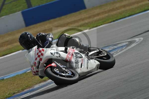 Motorcycle action photographs;donington;donington park leicestershire;donington photographs;event digital images;eventdigitalimages;no limits trackday;peter wileman photography;trackday;trackday digital images;trackday photos