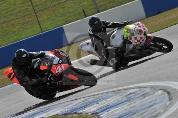 Motorcycle action photographs;donington;donington park leicestershire;donington photographs;event digital images;eventdigitalimages;no limits trackday;peter wileman photography;trackday;trackday digital images;trackday photos