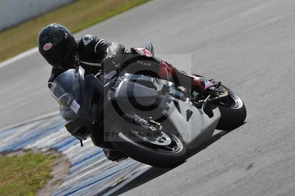 Motorcycle action photographs;donington;donington park leicestershire;donington photographs;event digital images;eventdigitalimages;no limits trackday;peter wileman photography;trackday;trackday digital images;trackday photos