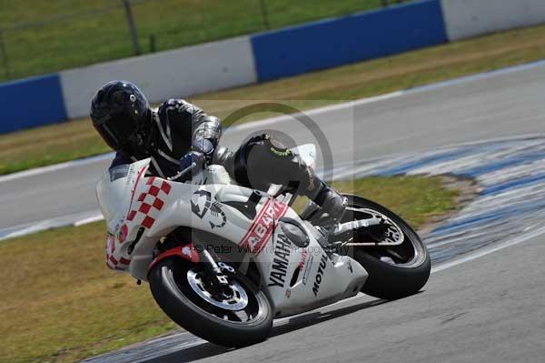 Motorcycle action photographs;donington;donington park leicestershire;donington photographs;event digital images;eventdigitalimages;no limits trackday;peter wileman photography;trackday;trackday digital images;trackday photos