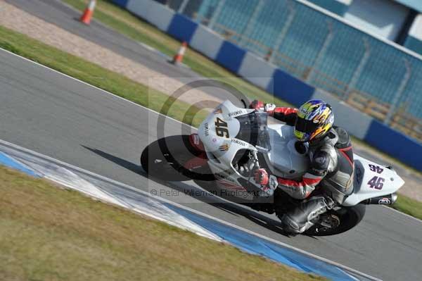 Motorcycle action photographs;donington;donington park leicestershire;donington photographs;event digital images;eventdigitalimages;no limits trackday;peter wileman photography;trackday;trackday digital images;trackday photos