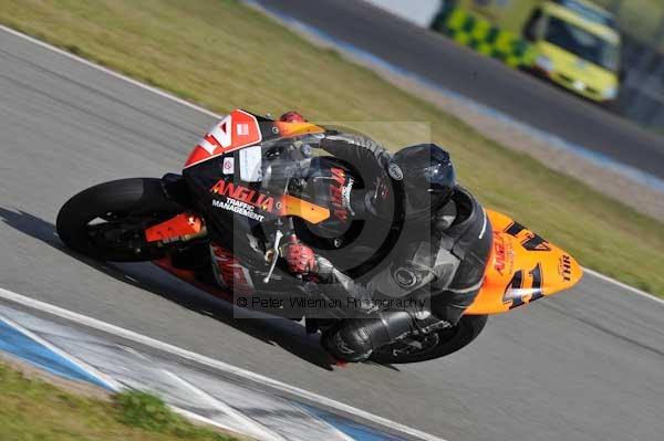 Motorcycle action photographs;donington;donington park leicestershire;donington photographs;event digital images;eventdigitalimages;no limits trackday;peter wileman photography;trackday;trackday digital images;trackday photos