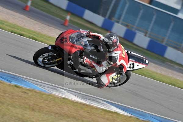 Motorcycle action photographs;donington;donington park leicestershire;donington photographs;event digital images;eventdigitalimages;no limits trackday;peter wileman photography;trackday;trackday digital images;trackday photos