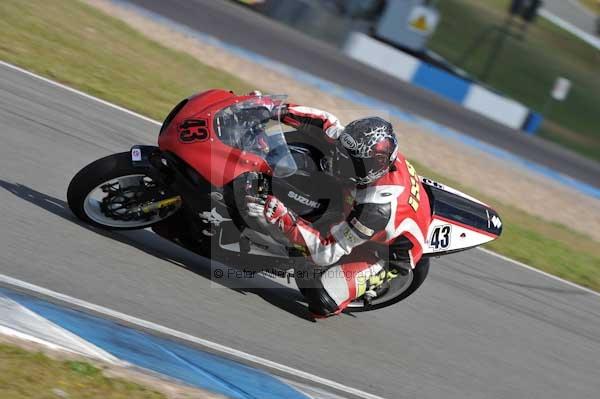 Motorcycle action photographs;donington;donington park leicestershire;donington photographs;event digital images;eventdigitalimages;no limits trackday;peter wileman photography;trackday;trackday digital images;trackday photos