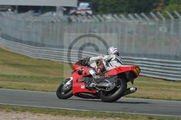 Motorcycle action photographs;donington;donington park leicestershire;donington photographs;event digital images;eventdigitalimages;no limits trackday;peter wileman photography;trackday;trackday digital images;trackday photos
