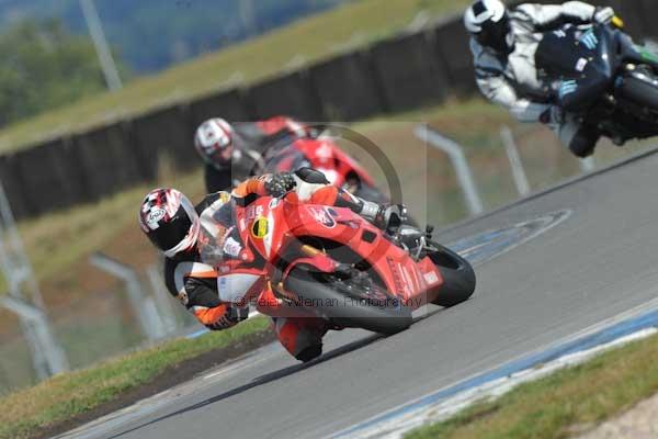Motorcycle action photographs;donington;donington park leicestershire;donington photographs;event digital images;eventdigitalimages;no limits trackday;peter wileman photography;trackday;trackday digital images;trackday photos