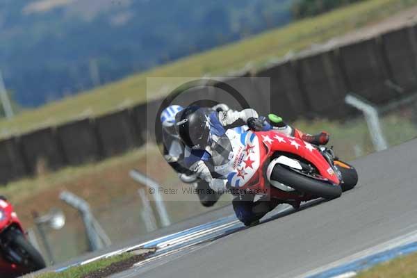 Motorcycle action photographs;donington;donington park leicestershire;donington photographs;event digital images;eventdigitalimages;no limits trackday;peter wileman photography;trackday;trackday digital images;trackday photos
