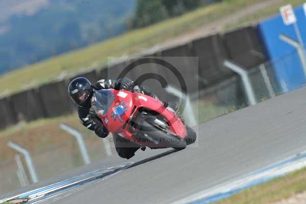 Motorcycle action photographs;donington;donington park leicestershire;donington photographs;event digital images;eventdigitalimages;no limits trackday;peter wileman photography;trackday;trackday digital images;trackday photos